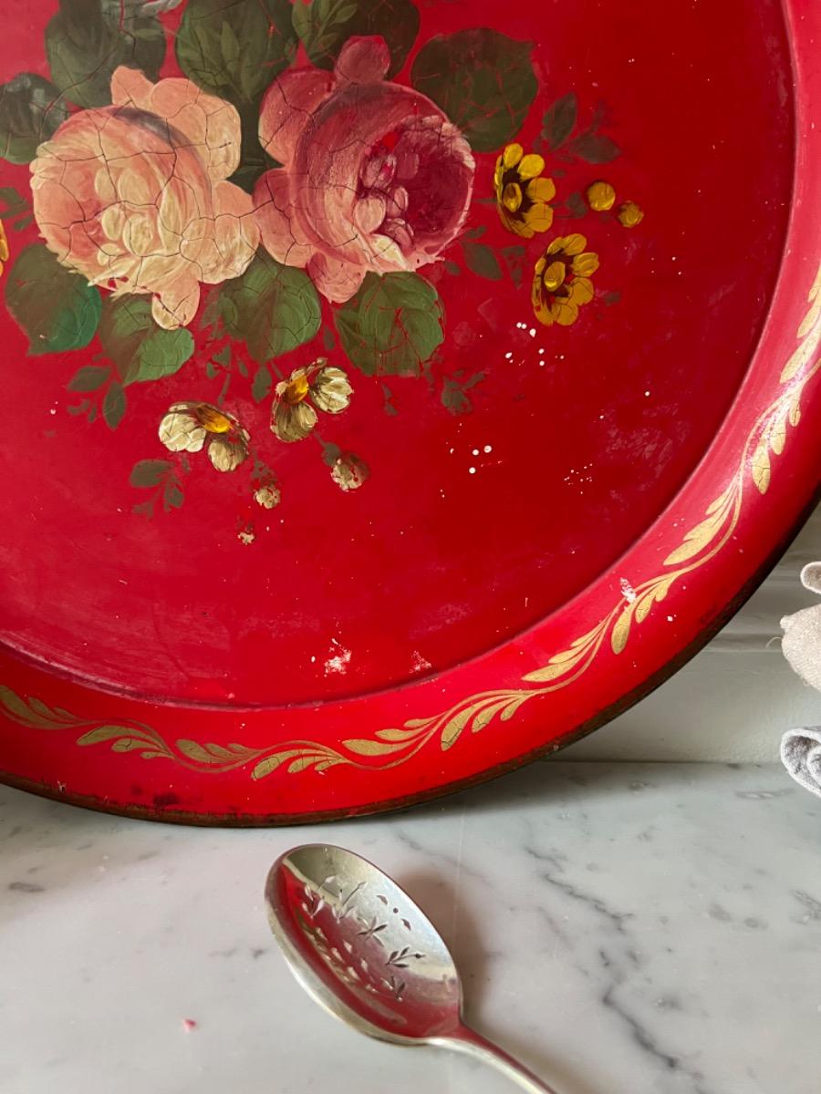 Painted metal tray