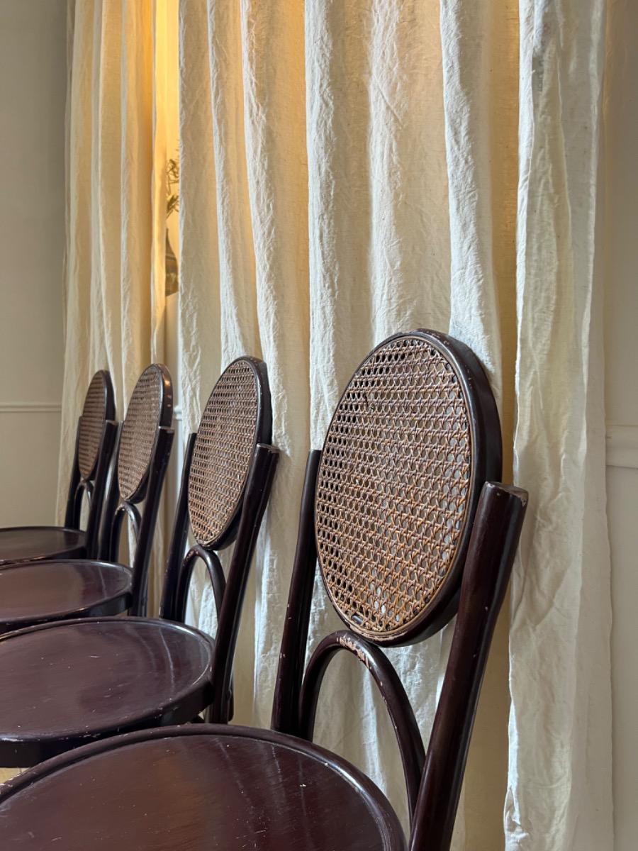 Suite de 4 chaises bistrot